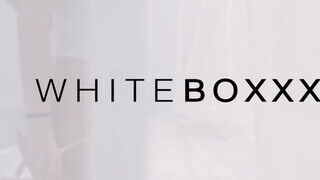 WHITEBOXXX - Vinna Reed hancúrozik a személyi edzőjével