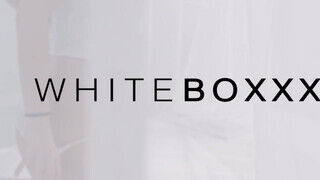 WhiteBoxxx - Nelly Kent a gigantikus mellű román kis csaj