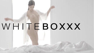 White Boxxx - Romantikus közösülés fenék behatolással