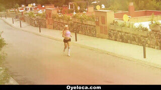OyeLoca - Blondie Fesser a méretes keblű brazil