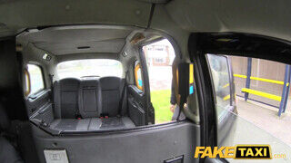 Fake Taxi - Szöszke milf a melle közé veszi