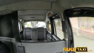 Fake Taxi - Dundi szöszi segget is nyal