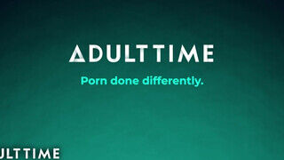ADULT TIME - Édeshármas bujálkodás transz lánnyal