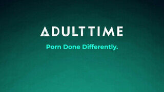 ADULT TIME - Vanniall a barna tavi kiscsaj