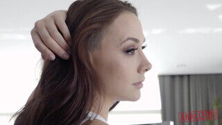 ANALIZED - Chanel Preston nagyméretű farokkal bekúrva