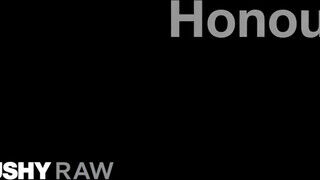 TUSHYRAW - Honour gigászi popójába betolják a péniszt