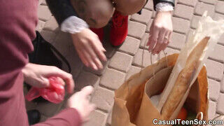 Jenny Manson a csinos fiatal kiscsaj