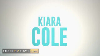 Brazzers - Kiara Cole és Charli Phoenix édeshármasban közösülnek