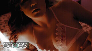 BABES - Kendra Spade a izgató brazil csajszika