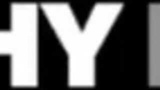 TUSHYRAW - ártatlan leányzó is engedi segg lyukba