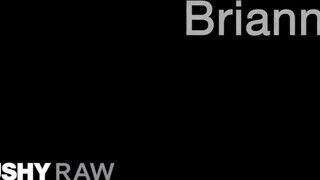 TUSHYRAW - Brianna a szívdöglesztő latina milf