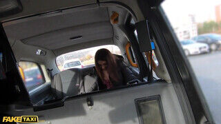 Fake Taxi - Charlotte Angie a cuki olasz gádzsi