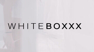 WHITEBOXXX - egyszerűen rám mászott ez a bomba nőci