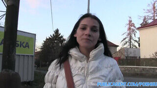 PublicAgent - Mischel Lee az óriás cickós vidéki szuka