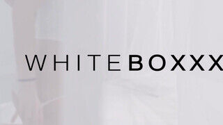 WhiteBoxxx - Kaisa Nord és Elena Vega ruszki csajok és egy termetes bőrös virsli