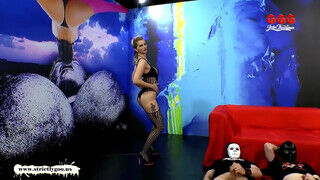 German Goo Girls - Mia Bitch a kéjhölgy zsenge gádzsi