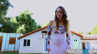 PropertySex - Naomi Swann keményen megkamatyolva
