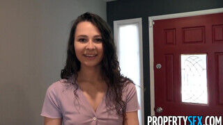 PropertySex - Liz Jordan csipázza ha nyalizzák