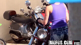 Ashton Pierce a motoros cuni