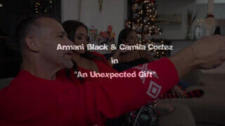 Camila Cortez és Armani Black édeshármasban kamagyolnak