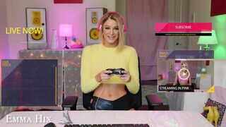 Naughty America - Emma Hix a vadító gamer kishölgy