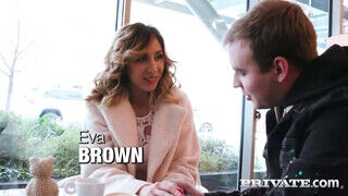 Private com - Eva Brown három néger pacákkal kúr