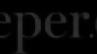 Deeper - Queenie a bombázó termetes cickós milf