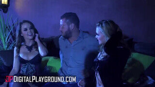 DigitalPlayground - Mia Malkova és Dillion Harper hármasban kefélnek