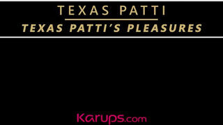 Texas Patti kényezteti a vagináját