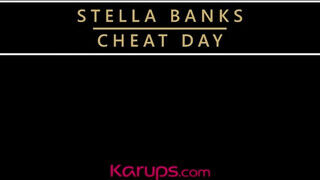 Karups - Stella Banks a karcsú nimfo milf