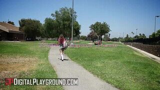 DigitalPlayground - Scarlet Red keményen megkamatyolva