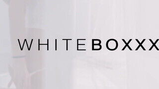 WHITEBOXXX - Anie Darling édeshármasban kufircol