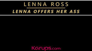 Lenna Ross popsikája megkúrva