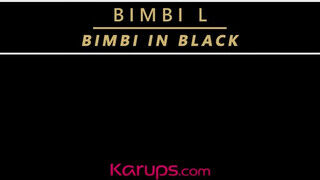 Bimbo Barbi a karcsú szöszke milf