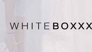 WHITEBOXXX - Francys Belle a óriási tőgyes gádzsi