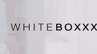 WhiteBoxxx - Leanne Lace a masszőr fószerrel kufircol