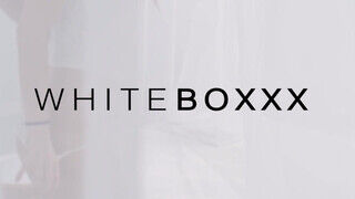 WhiteBoxxx - Bunny Love a karcsú magyar kokeró pipi