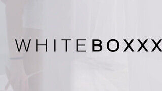 WhiteBoxxx - Cecilia Scott és Vera Wonder édeshármasban hancuroznak