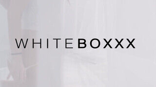 WhiteBoxxx - Oxana Chic cunija megbaszva