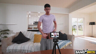 BANGBROS - Victoria Lobov dug a tini manussal