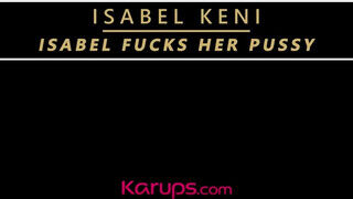 Isabel Keni bírja a műbrét