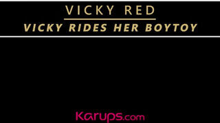 Vicky Red tini fószerrel kúr