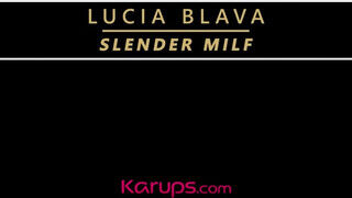 Karups - Lucia Blava az extra karcsú milf