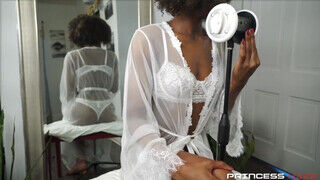 PrincessHaze a szexy fekete bige