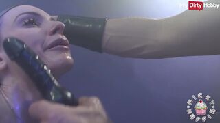 Szöszke amatőr zsenge micky muffin durva anális dugással