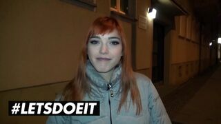 Lullu Gun és Anny Aurora megosztják a nagyméretű csoki fazt kint a vadonban