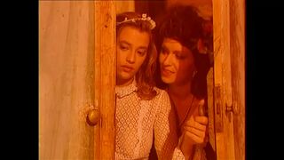 Bazinagy kannás csajok könyörtelenül cidázzák és lovagolják a vastag farkakat retro válogatásban